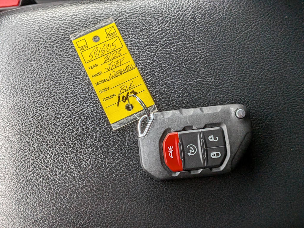 Thumbnail: 2023 Jeep Wrangler - 18