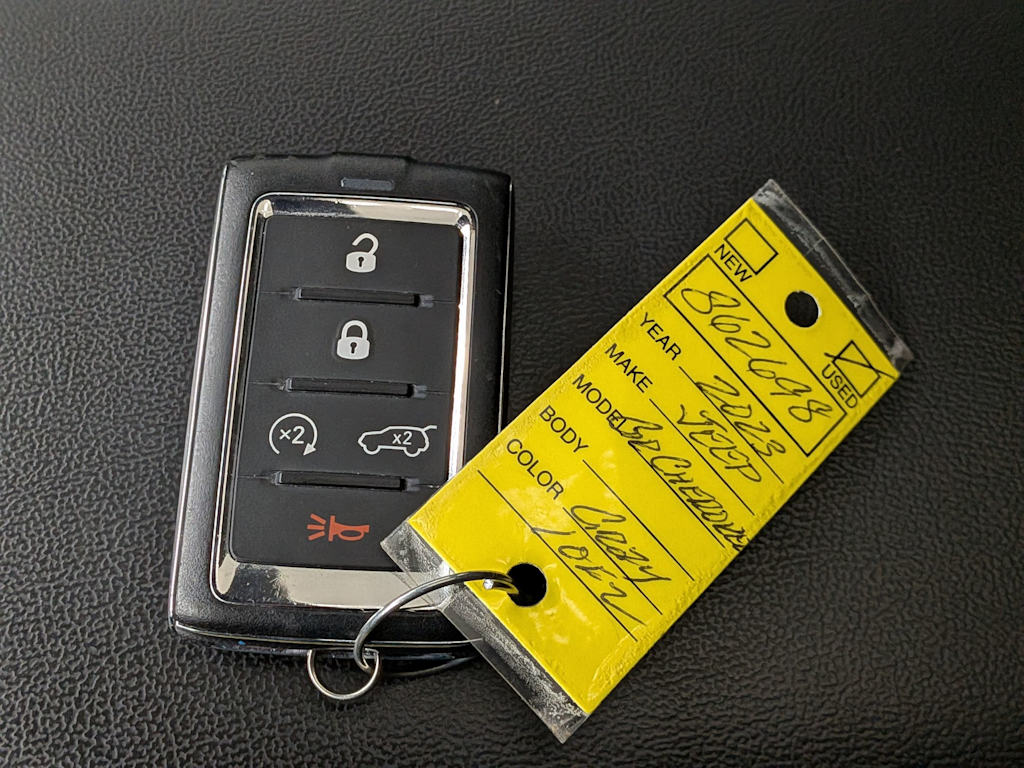 Thumbnail: 2022 Jeep Wrangler - 18