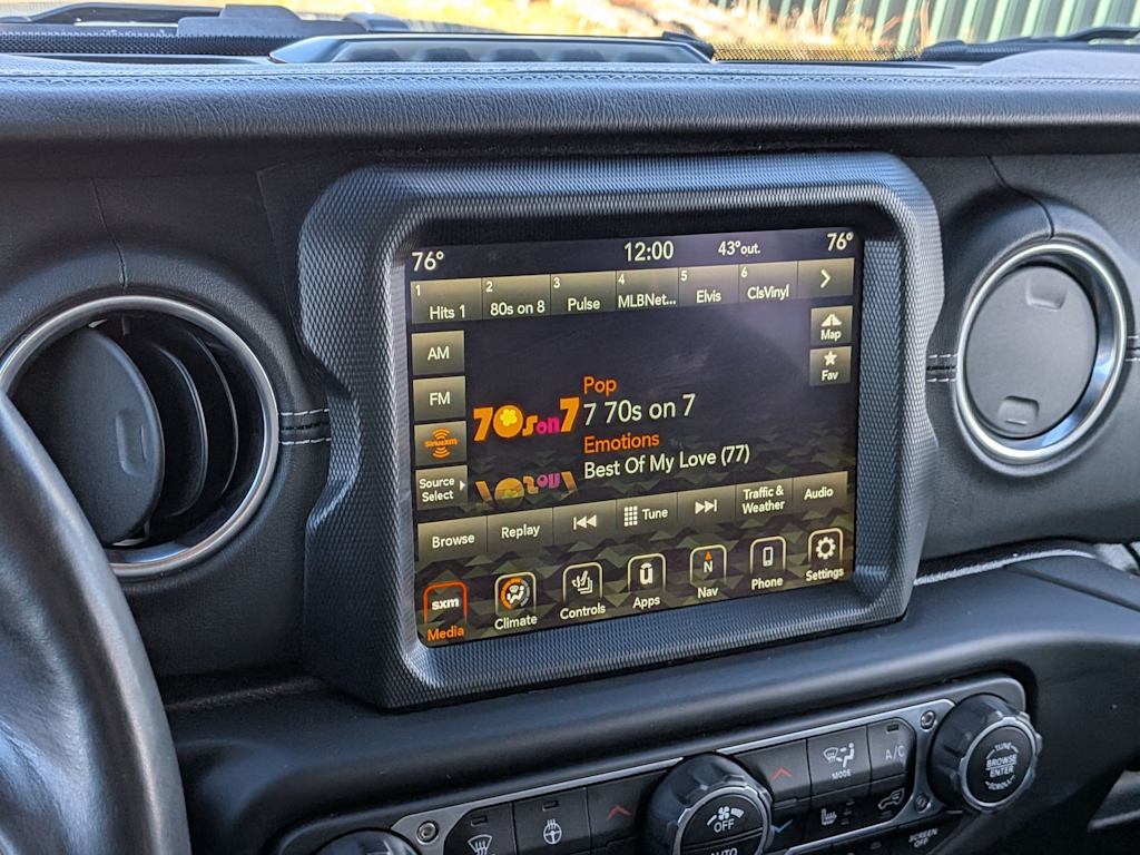 Thumbnail: 2021 Jeep Wrangler - 34