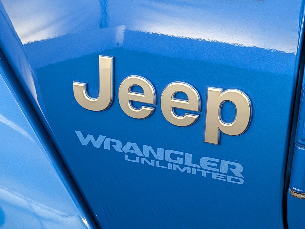 Thumbnail: 2021 Jeep Wrangler - 7