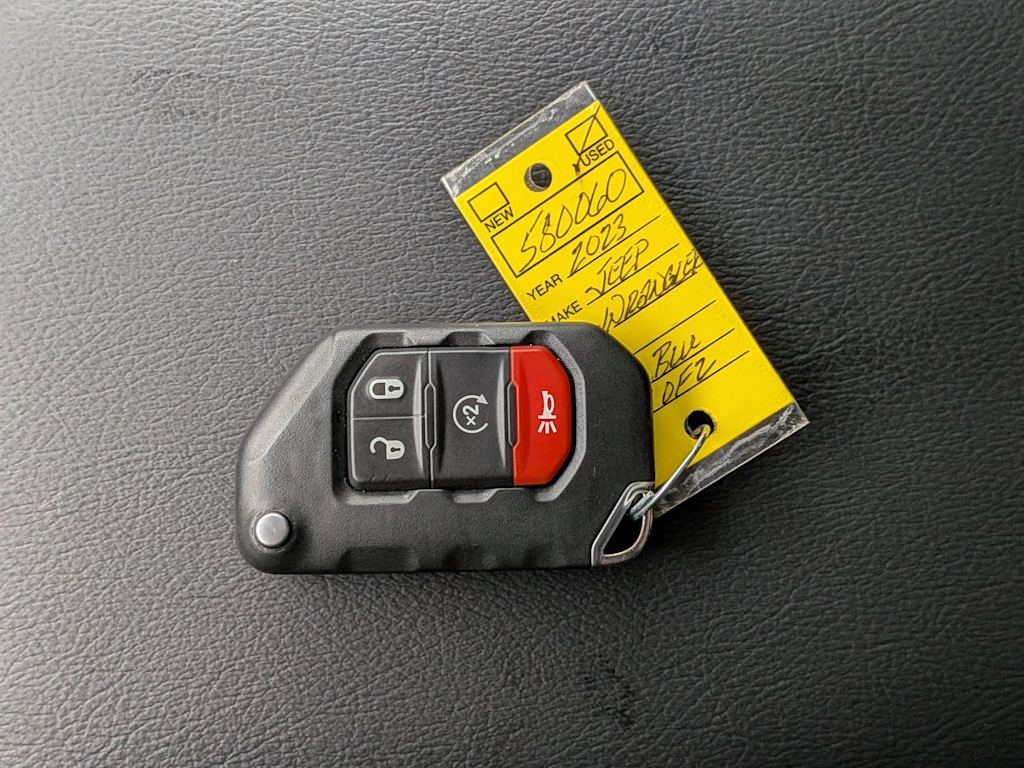 Thumbnail: 2023 Jeep Wrangler - 17