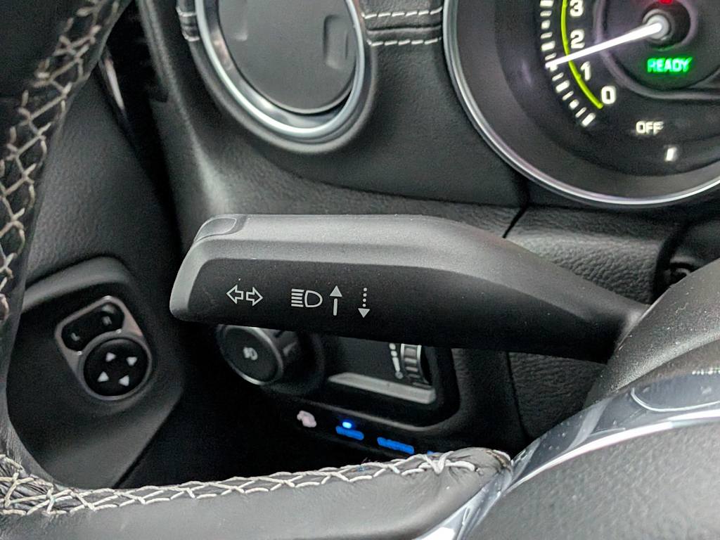 Thumbnail: 2023 Jeep Wrangler - 31