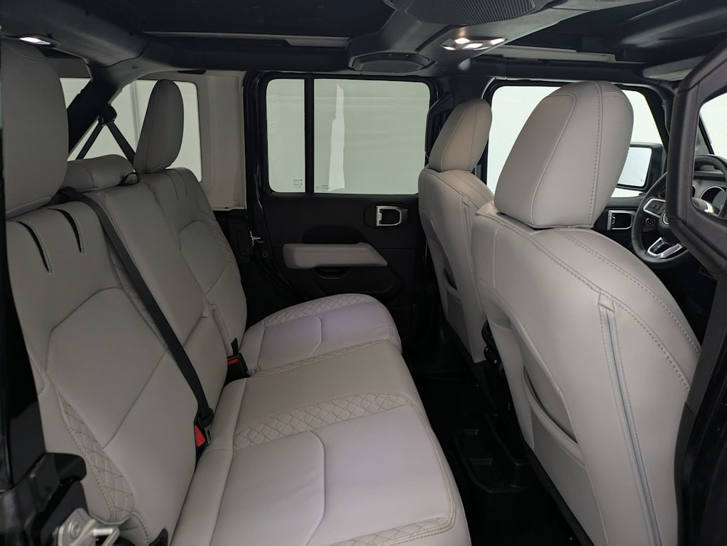 Thumbnail: 2023 Jeep Wrangler - 29