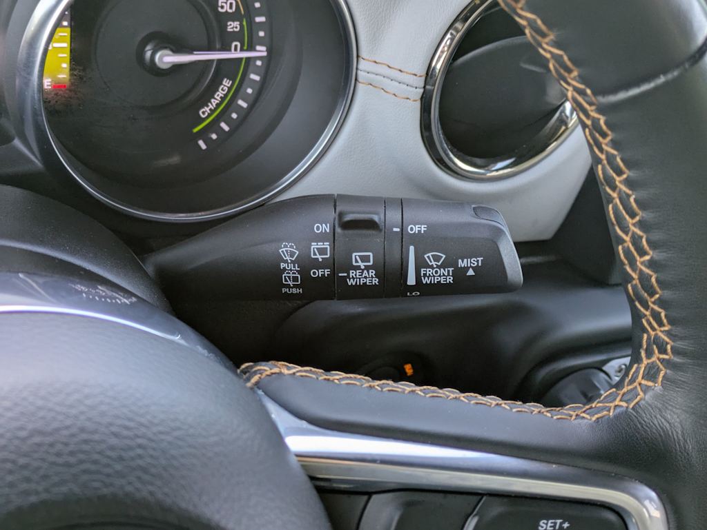 Thumbnail: 2023 Jeep Wrangler - 32