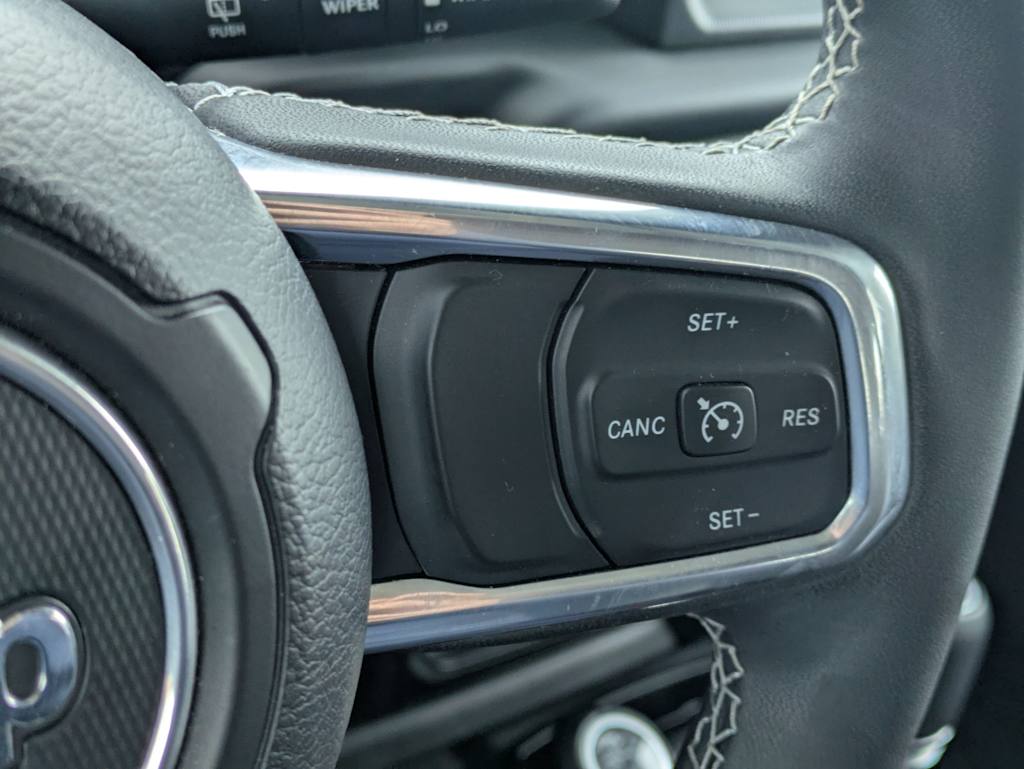 Thumbnail: 2023 Jeep Wrangler - 32