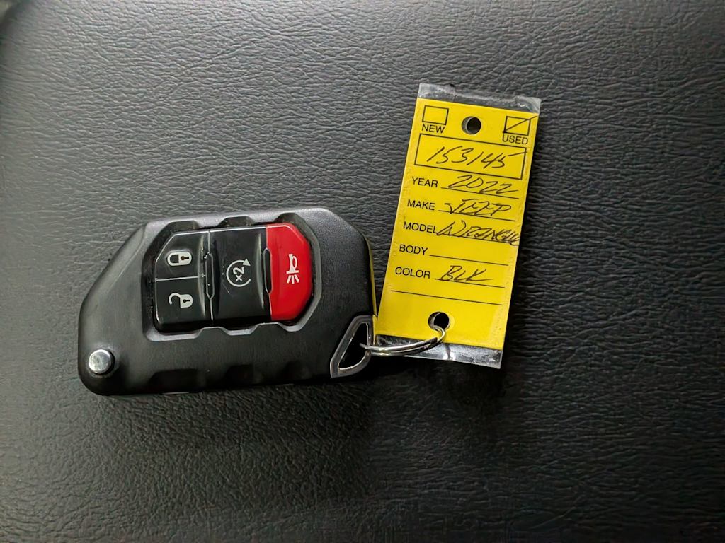 Thumbnail: 2022 Jeep Wrangler - 18