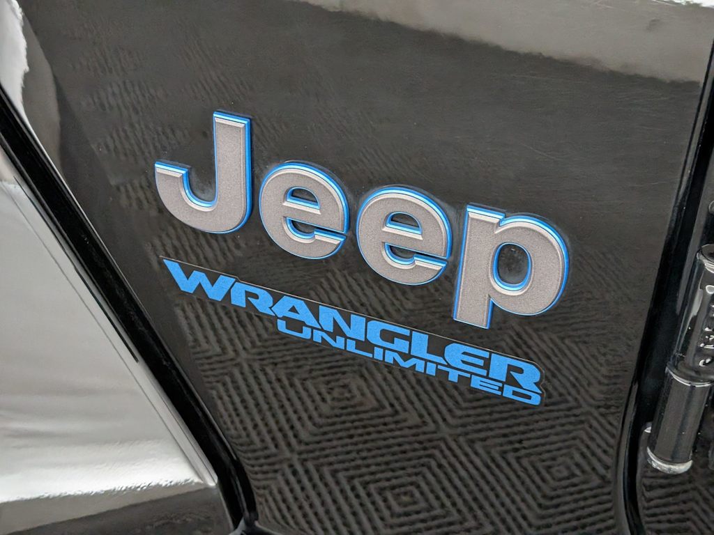 Thumbnail: 2022 Jeep Wrangler - 7