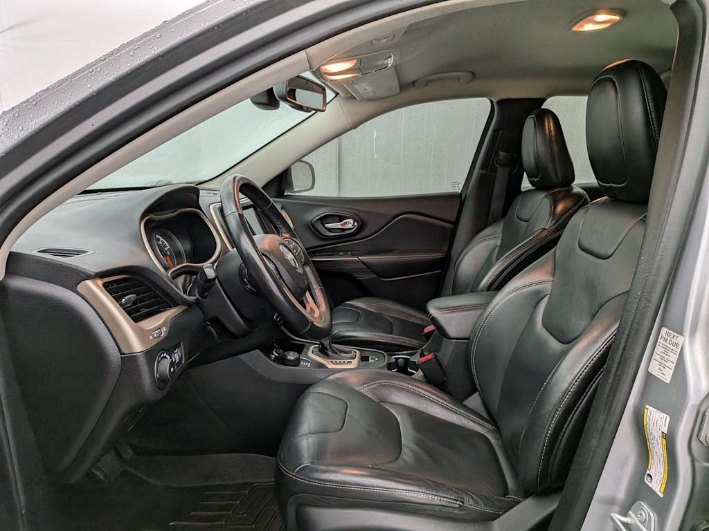 Thumbnail: 2016 Jeep Cherokee - 11