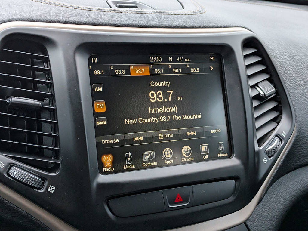 Thumbnail: 2016 Jeep Cherokee - 35