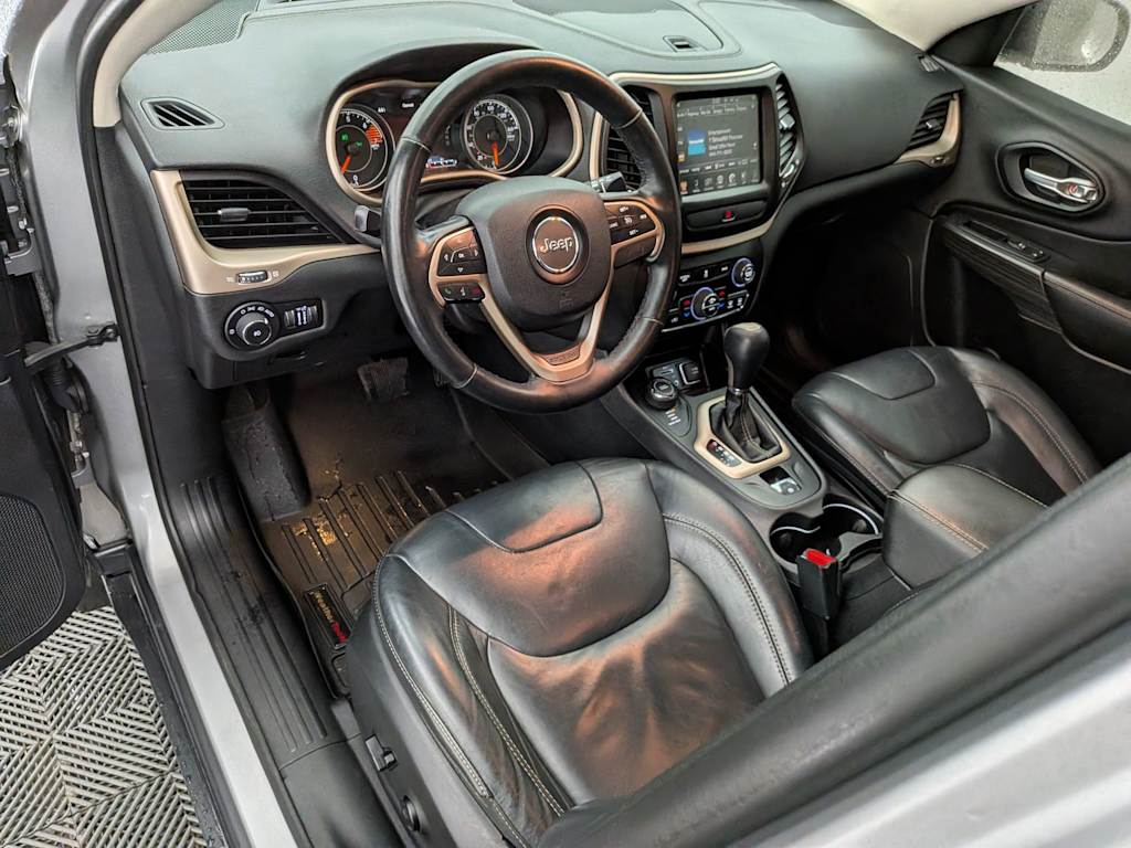 Thumbnail: 2016 Jeep Cherokee - 2