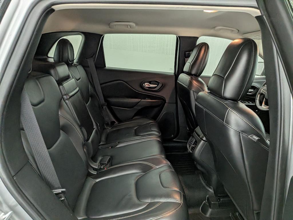 Thumbnail: 2016 Jeep Cherokee - 29