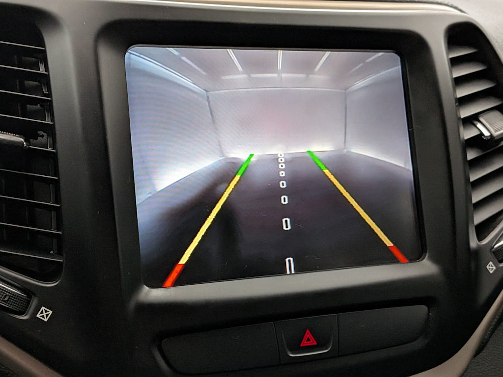 Thumbnail: 2016 Jeep Cherokee - 34