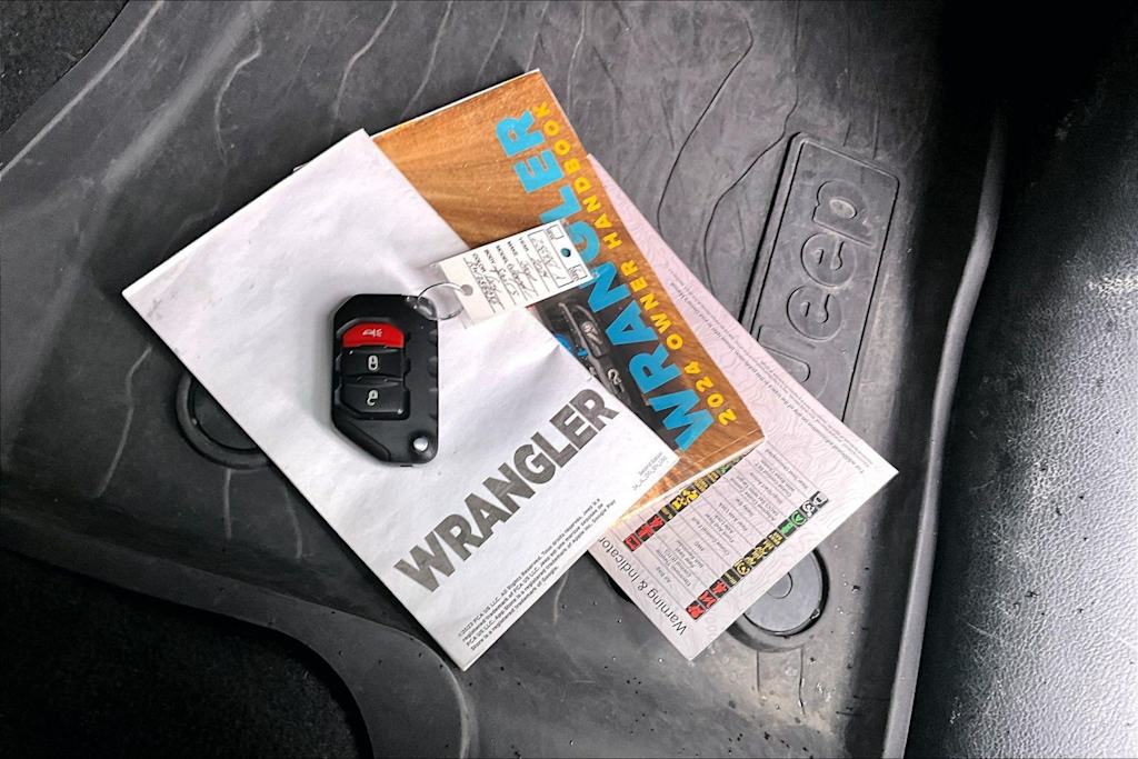 Thumbnail: 2024 Jeep Wrangler - 18