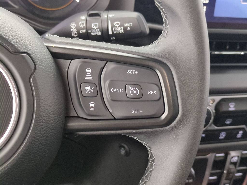 Thumbnail: 2025 Jeep Wrangler - 29