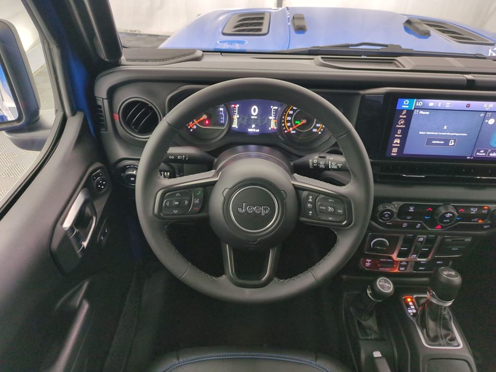 Thumbnail: 2025 Jeep Wrangler - 13