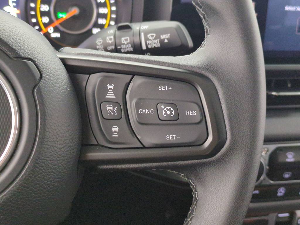 Thumbnail: 2025 Jeep Wrangler - 29