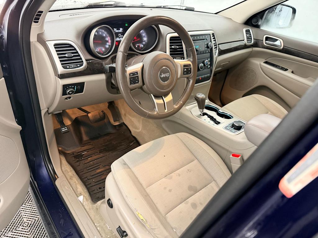 Thumbnail: 2012 Jeep Grand Cherokee - 2