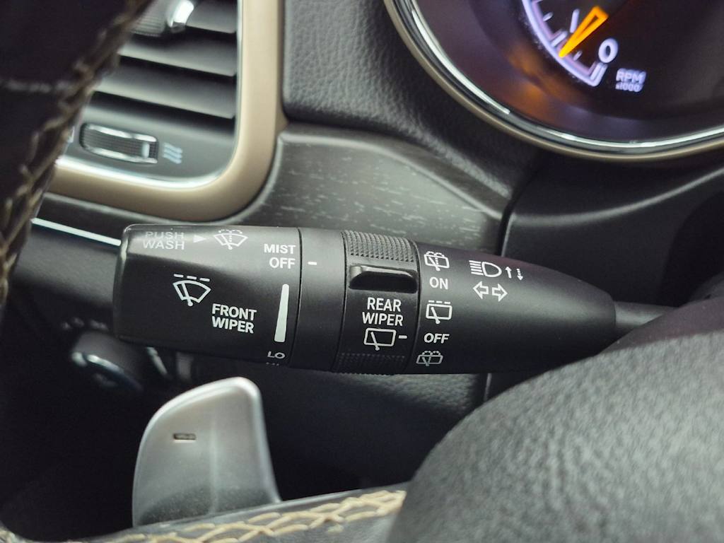 Thumbnail: 2016 Jeep Grand Cherokee - 32