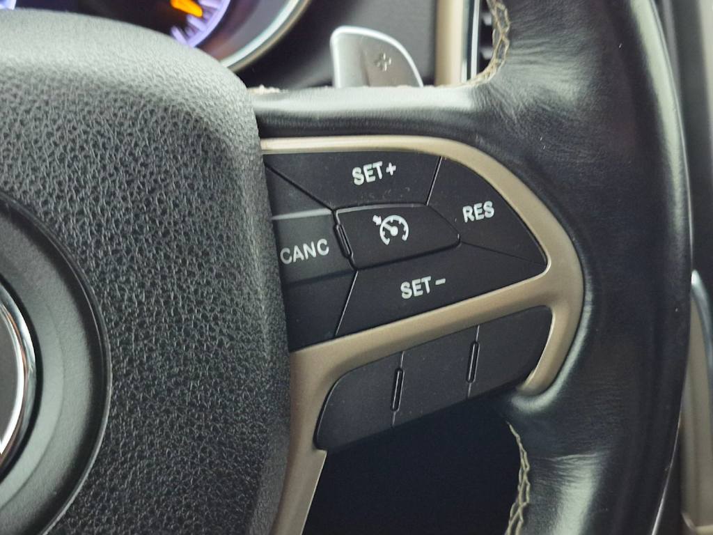Thumbnail: 2016 Jeep Grand Cherokee - 31