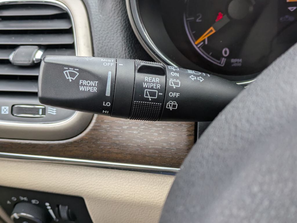 2016 Jeep Grand Cherokee Limited Edition 34
