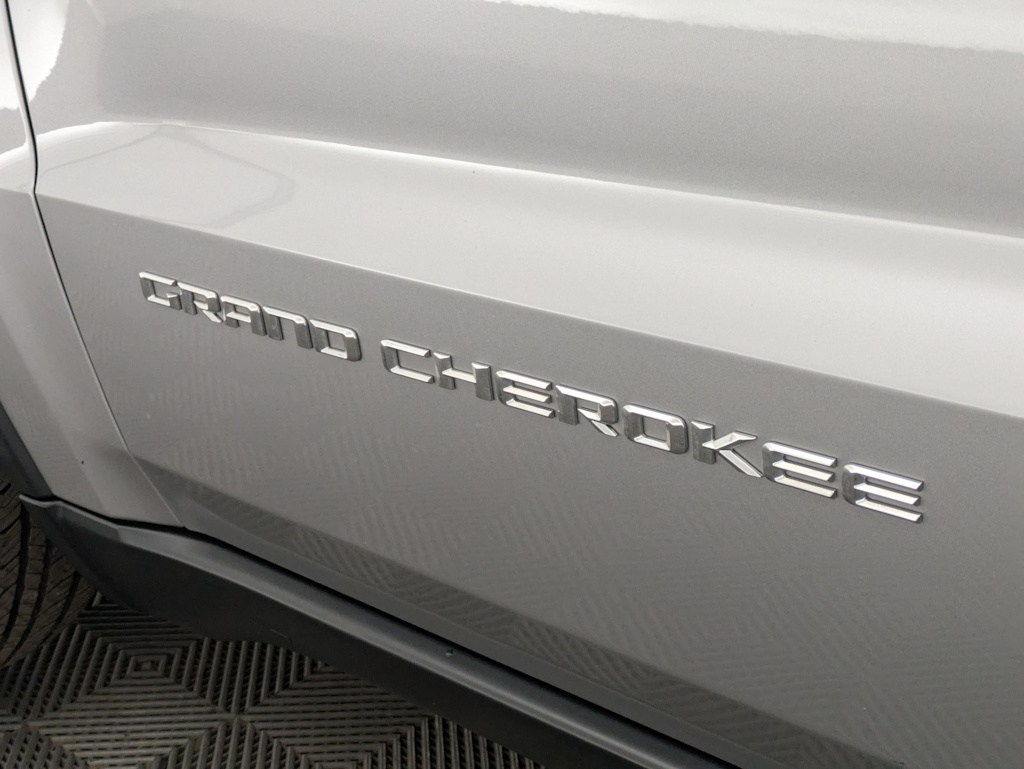 2016 Jeep Grand Cherokee Limited Edition 7
