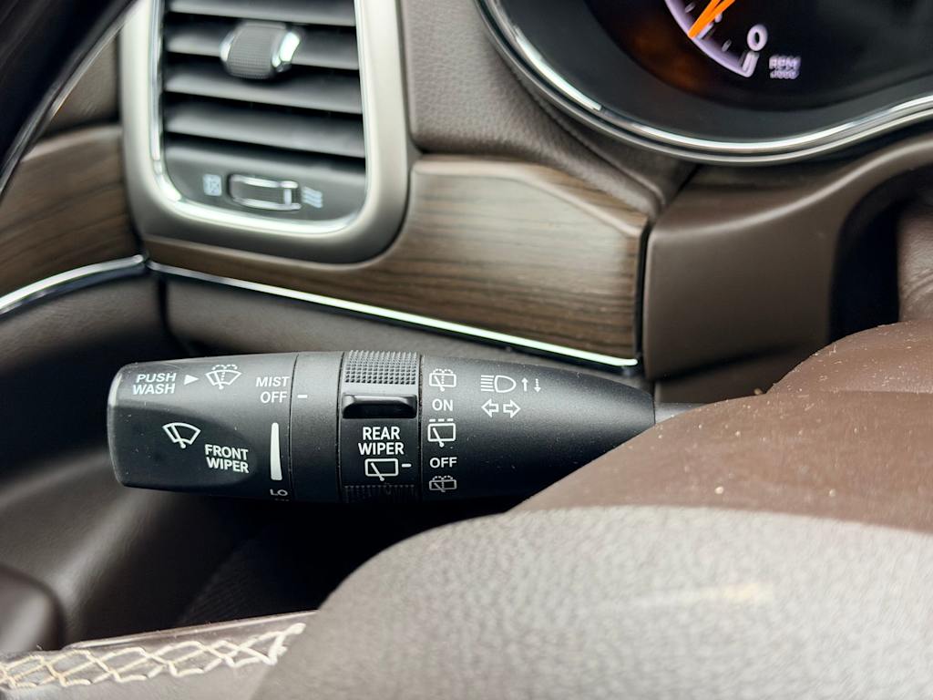 Thumbnail: 2018 Jeep Grand Cherokee - 16