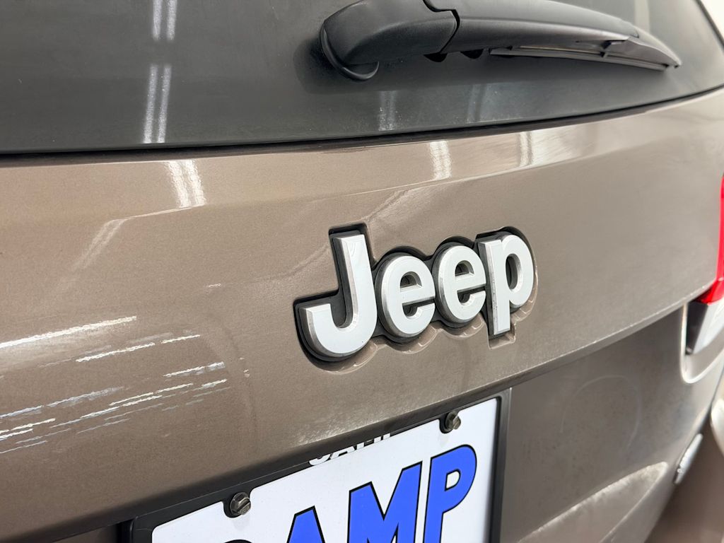 Thumbnail: 2018 Jeep Grand Cherokee - 7