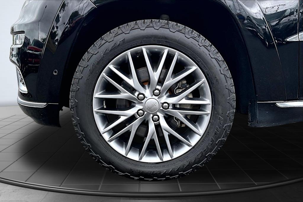 Thumbnail: 2018 Jeep Grand Cherokee - 8