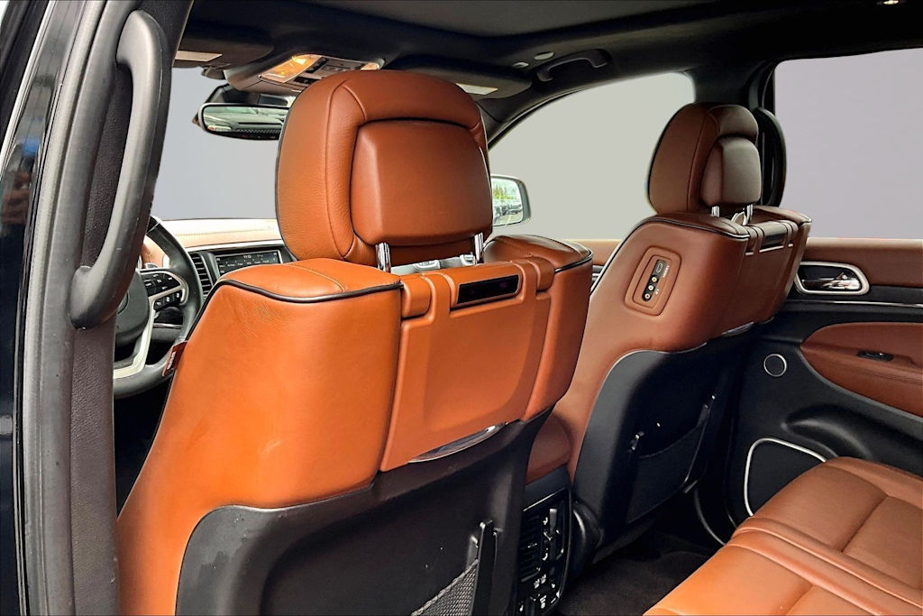 Thumbnail: 2018 Jeep Grand Cherokee - 12