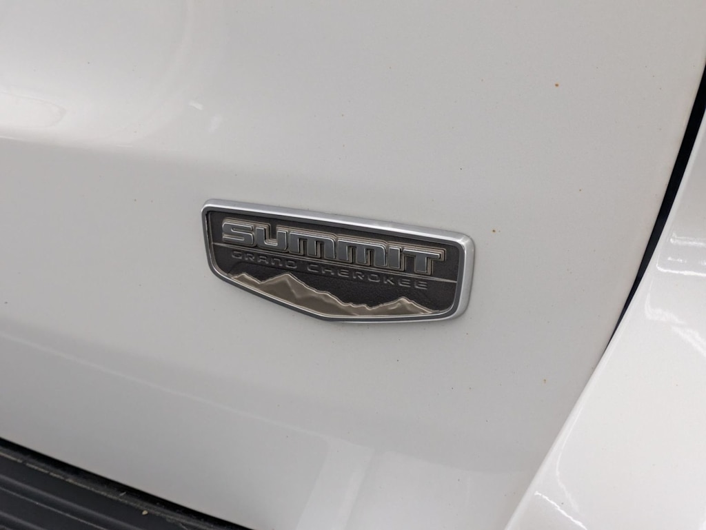 Thumbnail: 2018 Jeep Grand Cherokee - 7