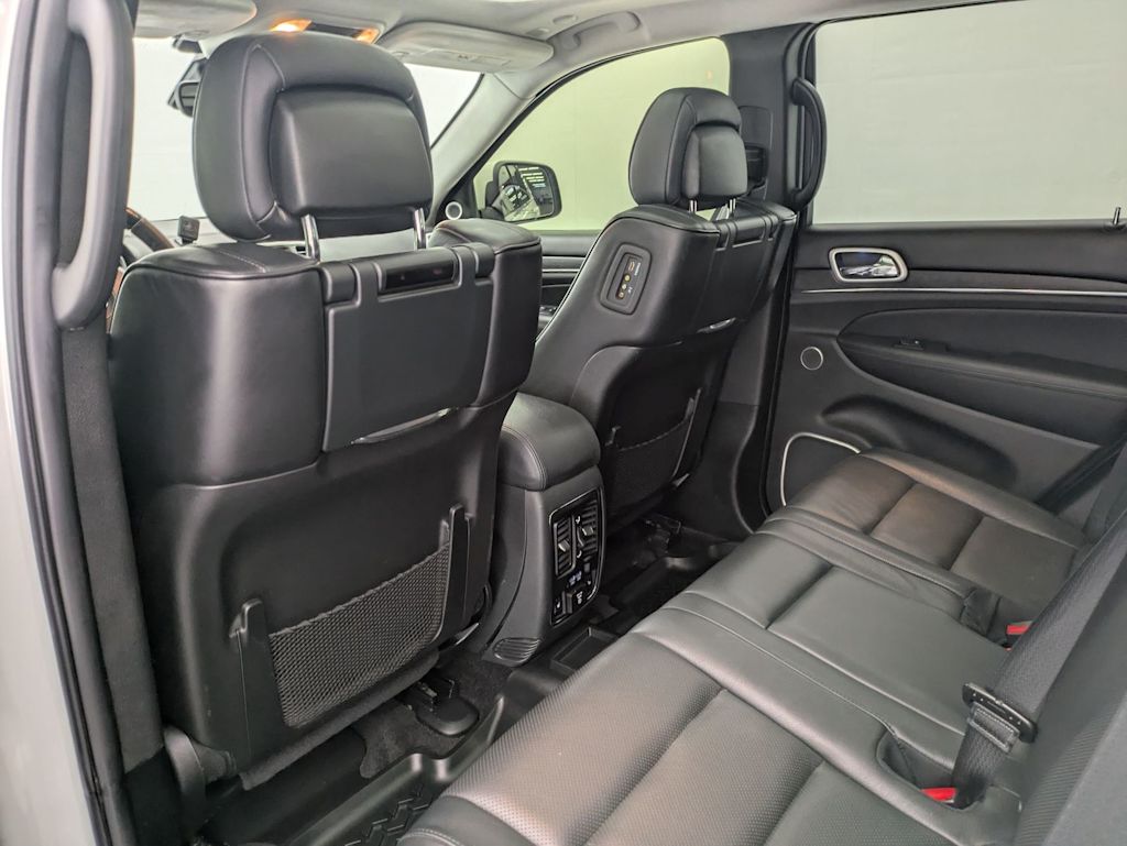 Thumbnail: 2018 Jeep Grand Cherokee - 13
