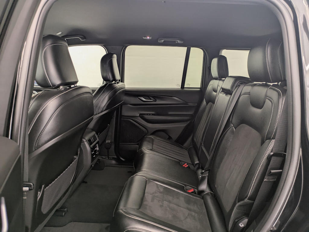Thumbnail: 2024 Jeep Grand Cherokee - 27