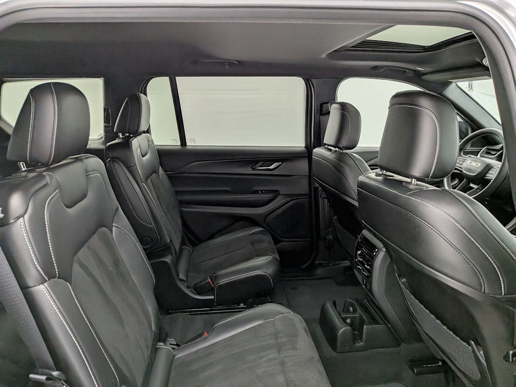 Thumbnail: 2024 Jeep Grand Cherokee L - 29