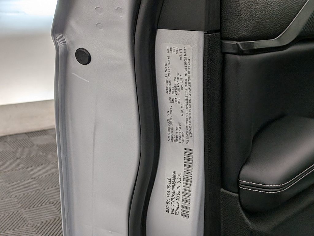 Thumbnail: 2024 Jeep Grand Cherokee L - 19