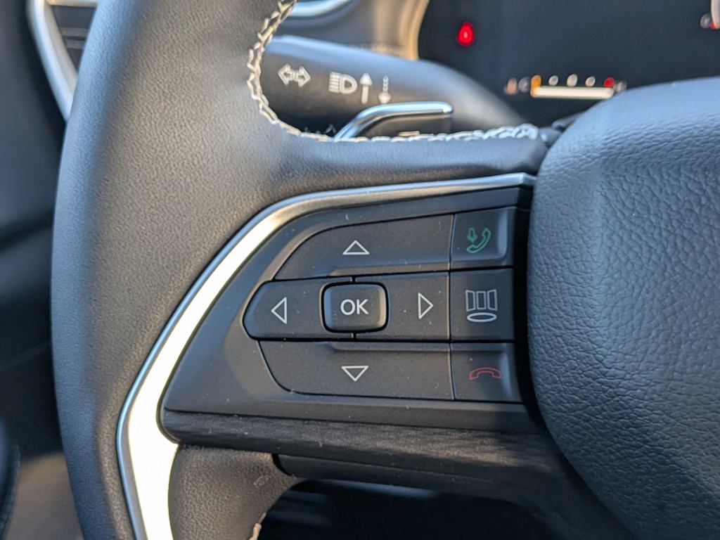 Thumbnail: 2024 Jeep Grand Cherokee L - 30