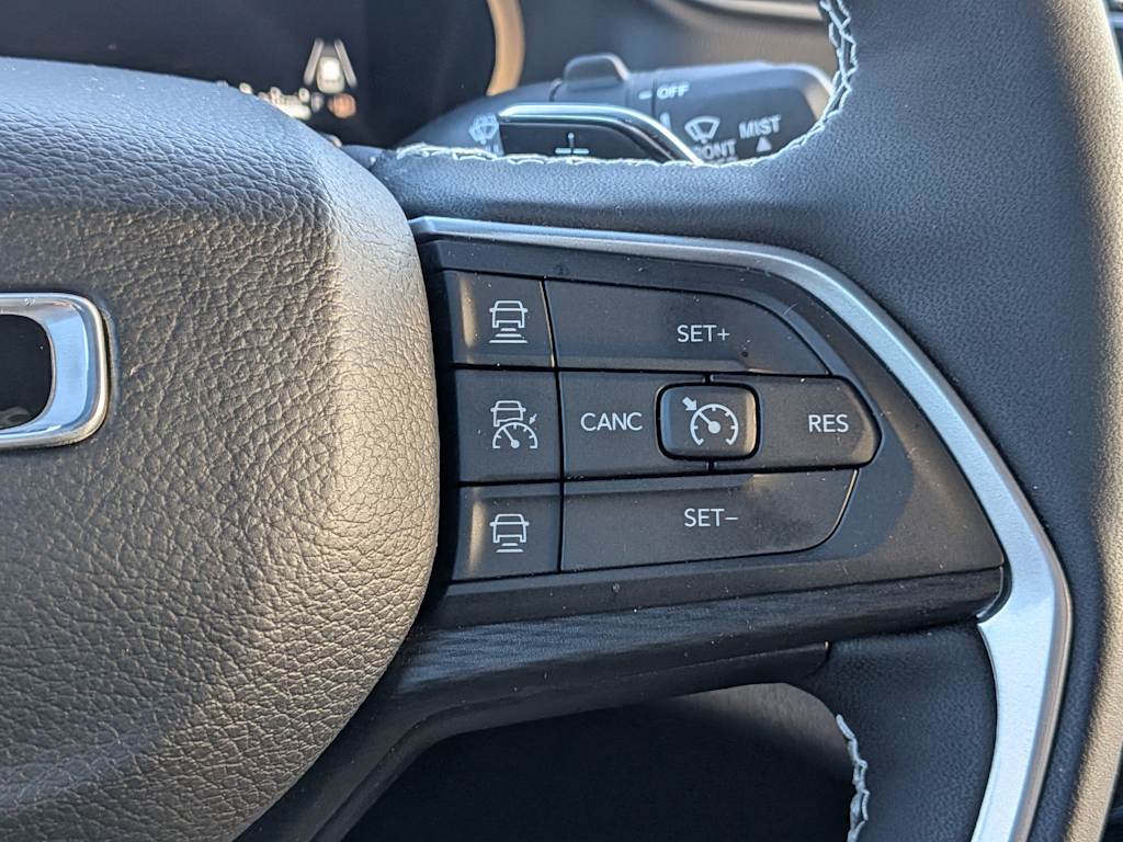 Thumbnail: 2024 Jeep Grand Cherokee L - 31