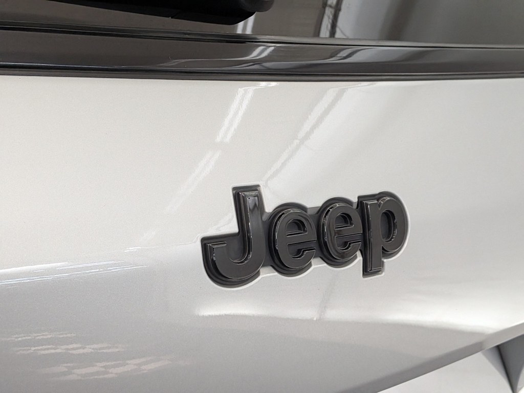 Thumbnail: 2024 Jeep Grand Cherokee L - 7