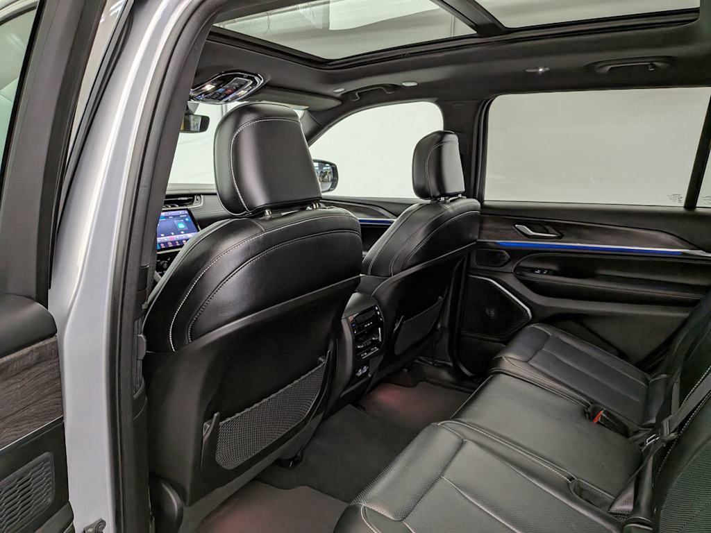 Thumbnail: 2024 Jeep Grand Cherokee L - 13