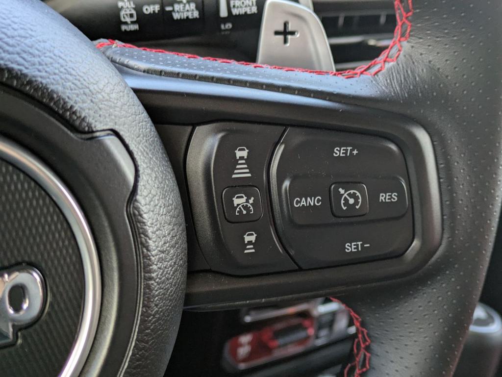 Thumbnail: 2024 Jeep Wrangler - 32