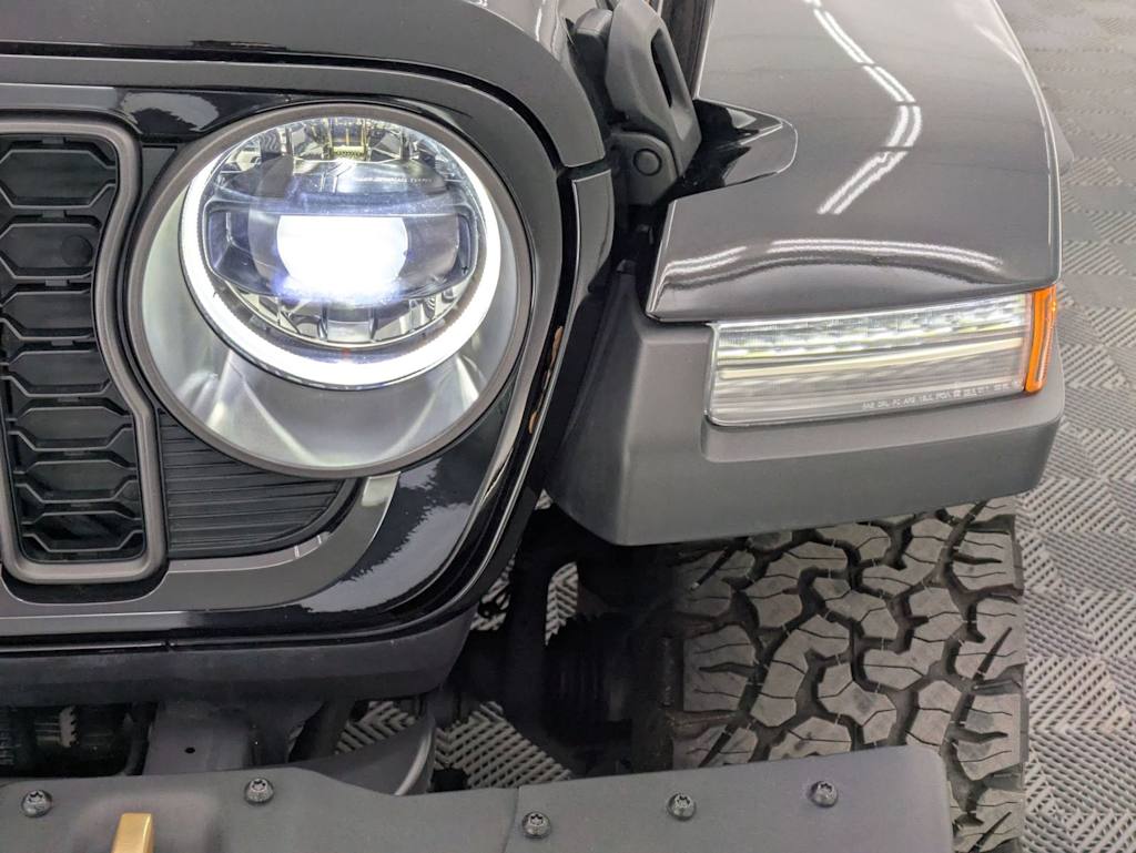 Thumbnail: 2024 Jeep Wrangler - 24