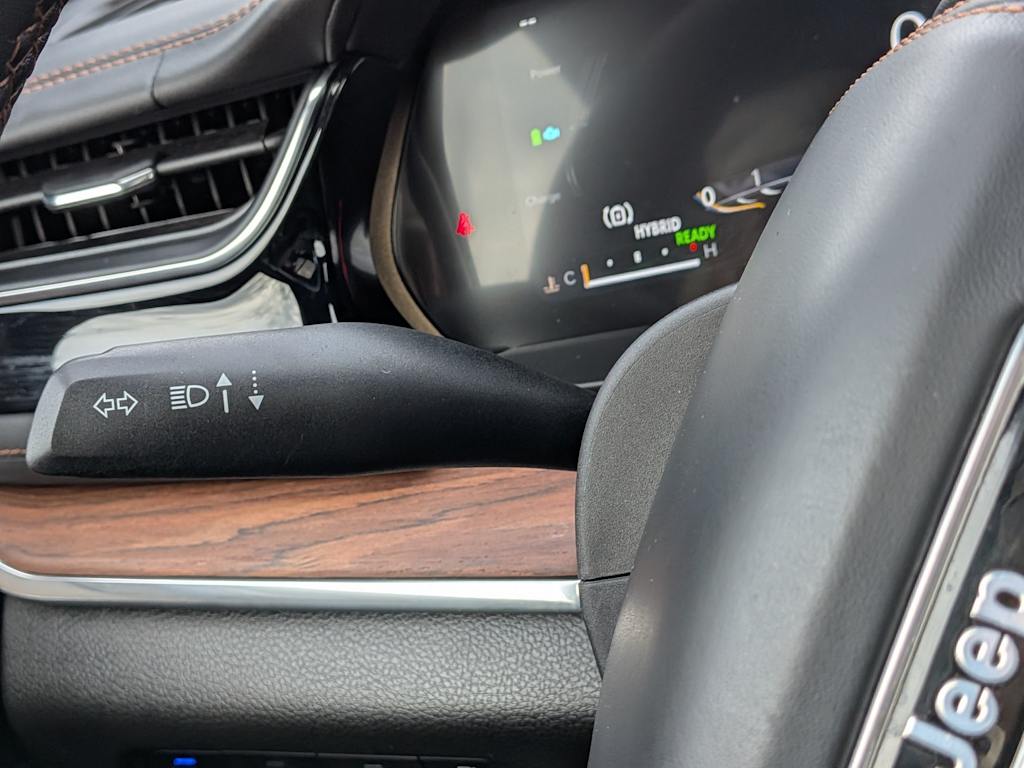 Thumbnail: 2023 Jeep Grand Cherokee - 34