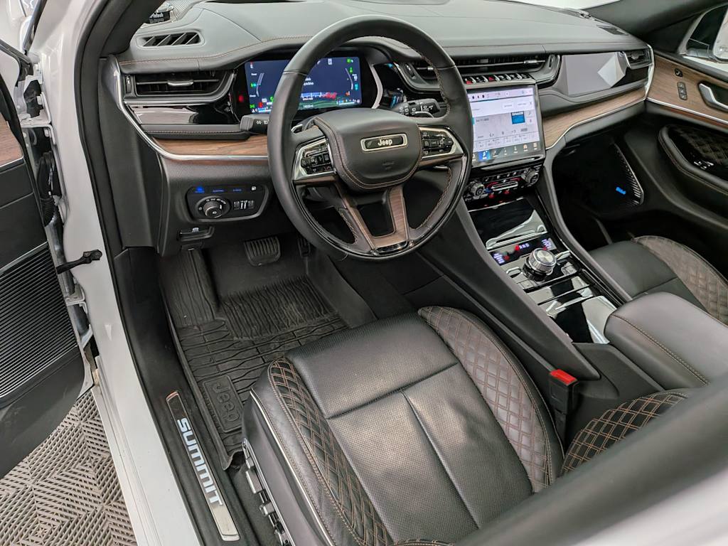 Thumbnail: 2023 Jeep Grand Cherokee - 2