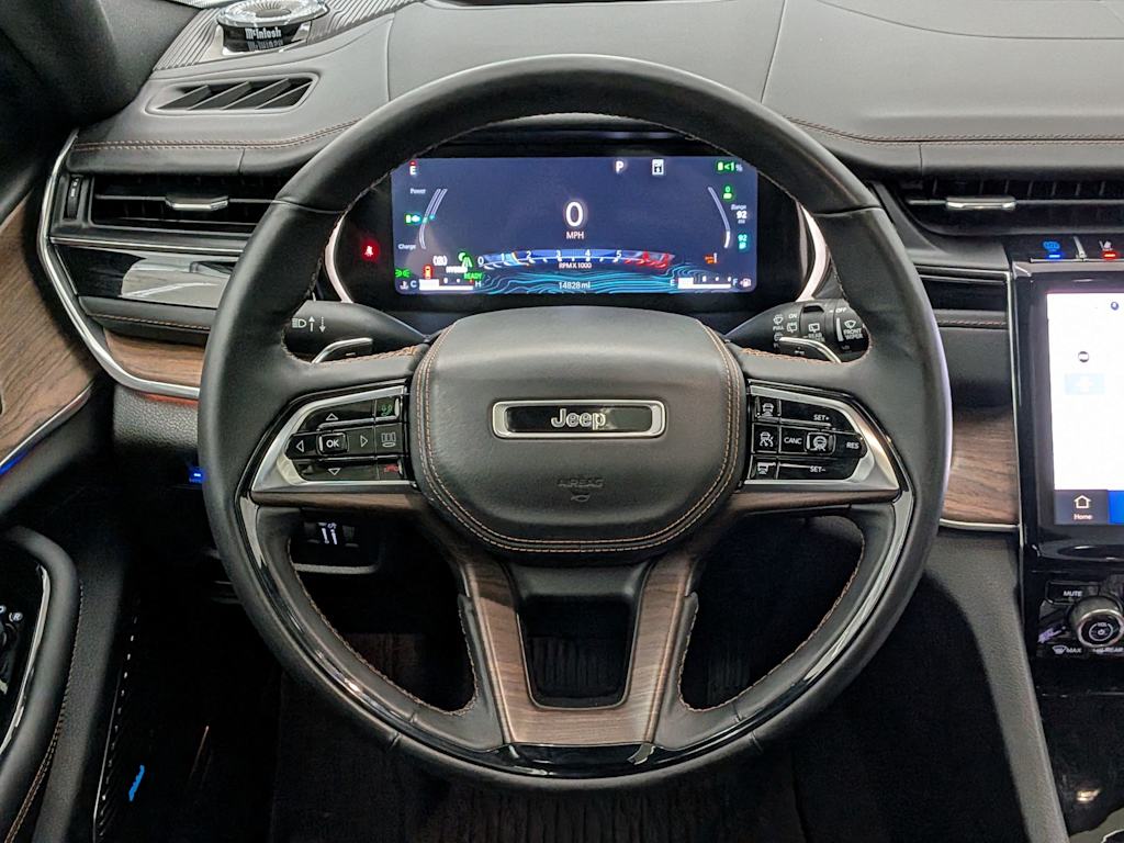 Thumbnail: 2023 Jeep Grand Cherokee - 14