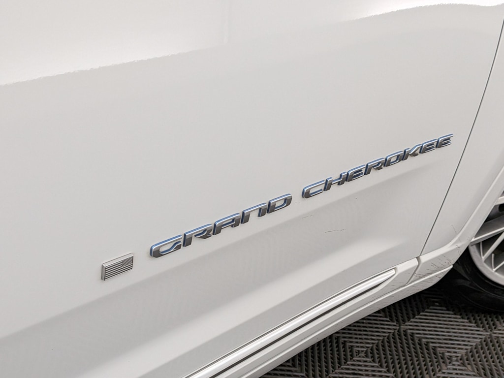 Thumbnail: 2023 Jeep Grand Cherokee - 26
