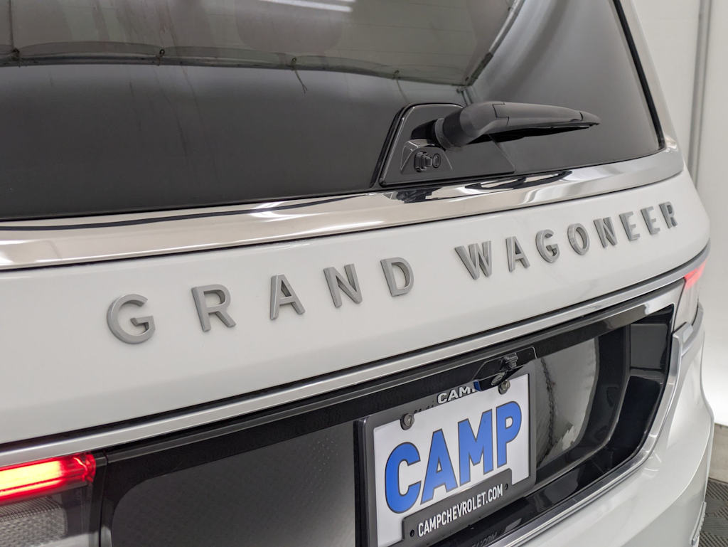 2022 Jeep Grand Wagoneer Series II 24