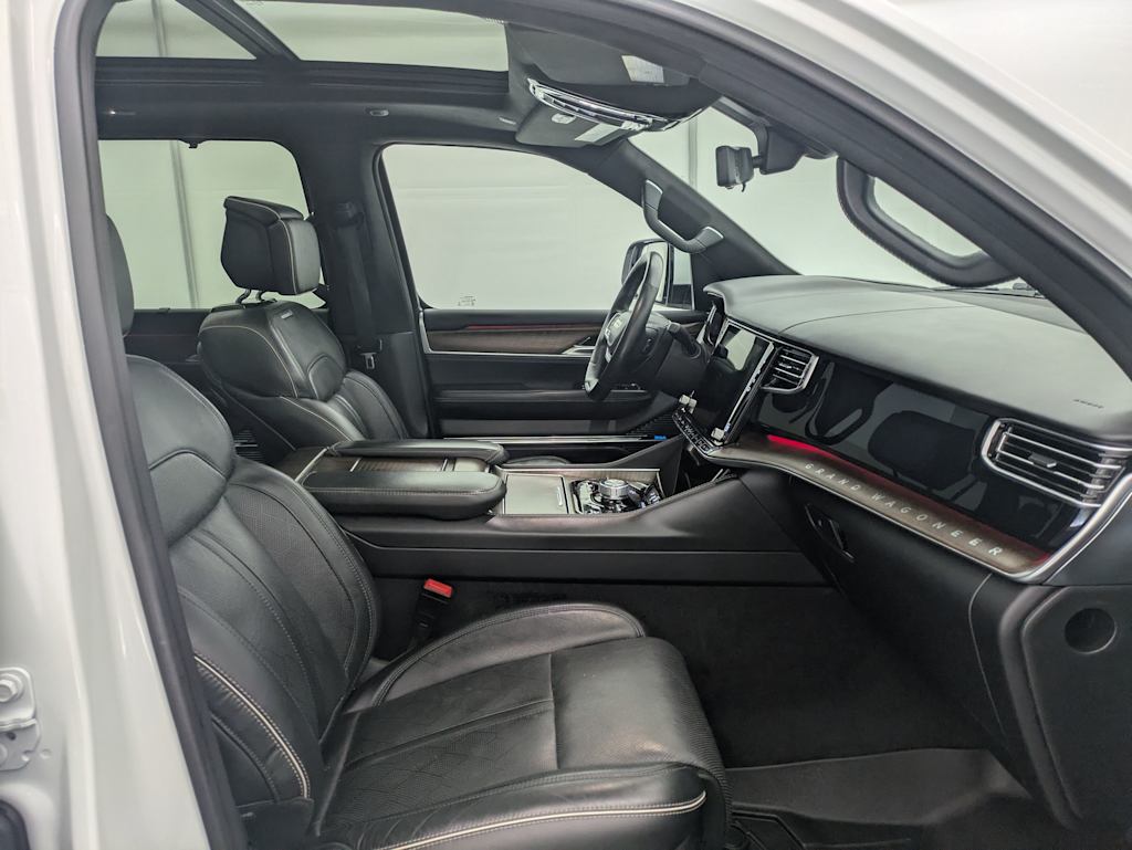 2022 Jeep Grand Wagoneer Series II 11