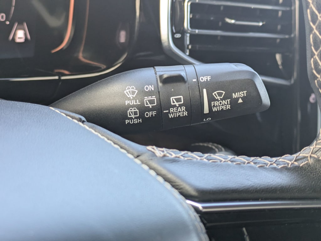 2022 Jeep Grand Wagoneer Series II 32