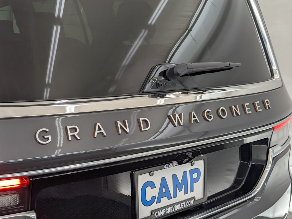 Thumbnail: 2024 Jeep Grand Wagoneer - 23