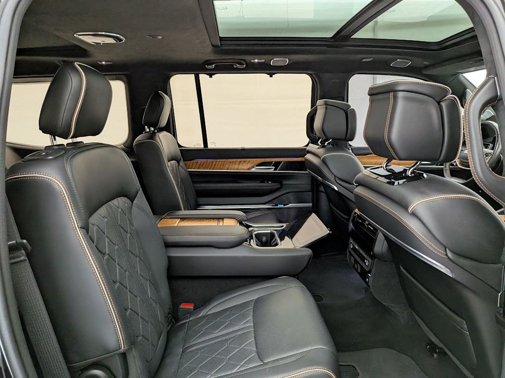 Thumbnail: 2023 Jeep Grand Wagoneer - 28