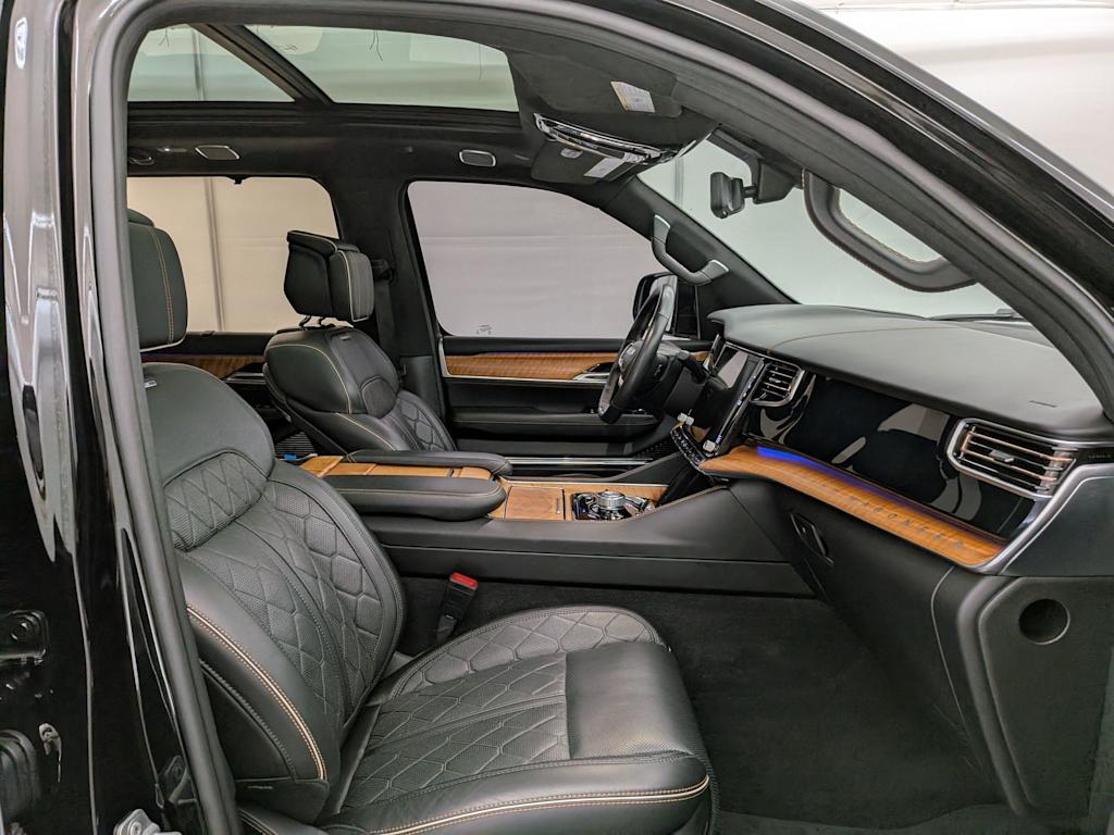 Thumbnail: 2023 Jeep Grand Wagoneer - 11